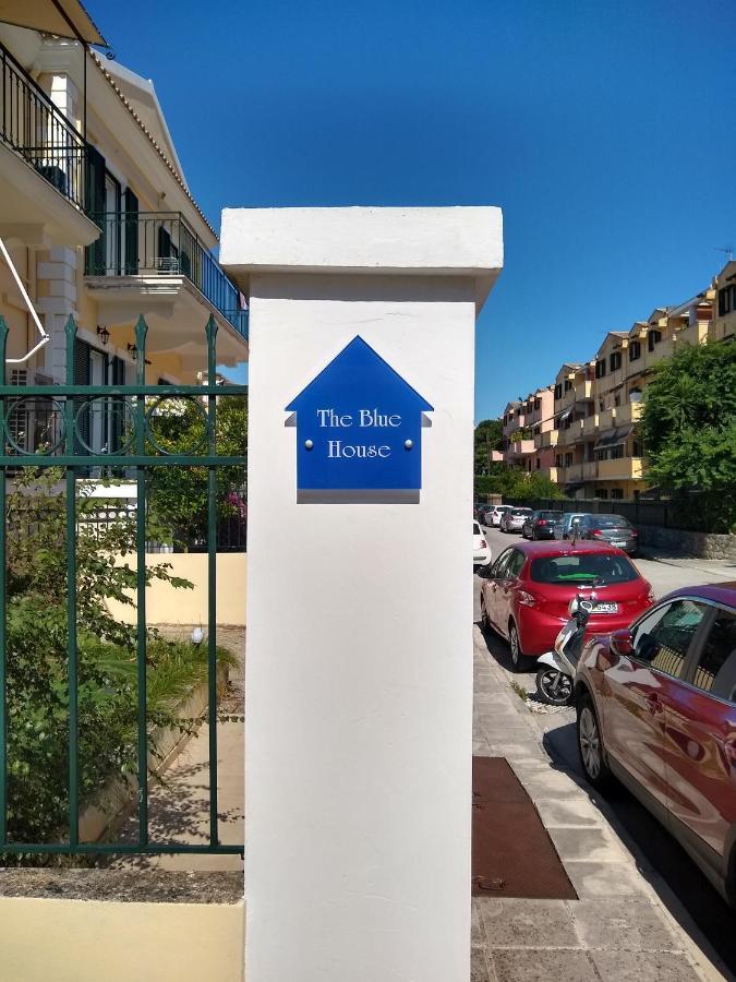 The Bluehouse - Spacious Top Floor Flat With Parking, By Mon Repos Beach Corfu  외부 사진