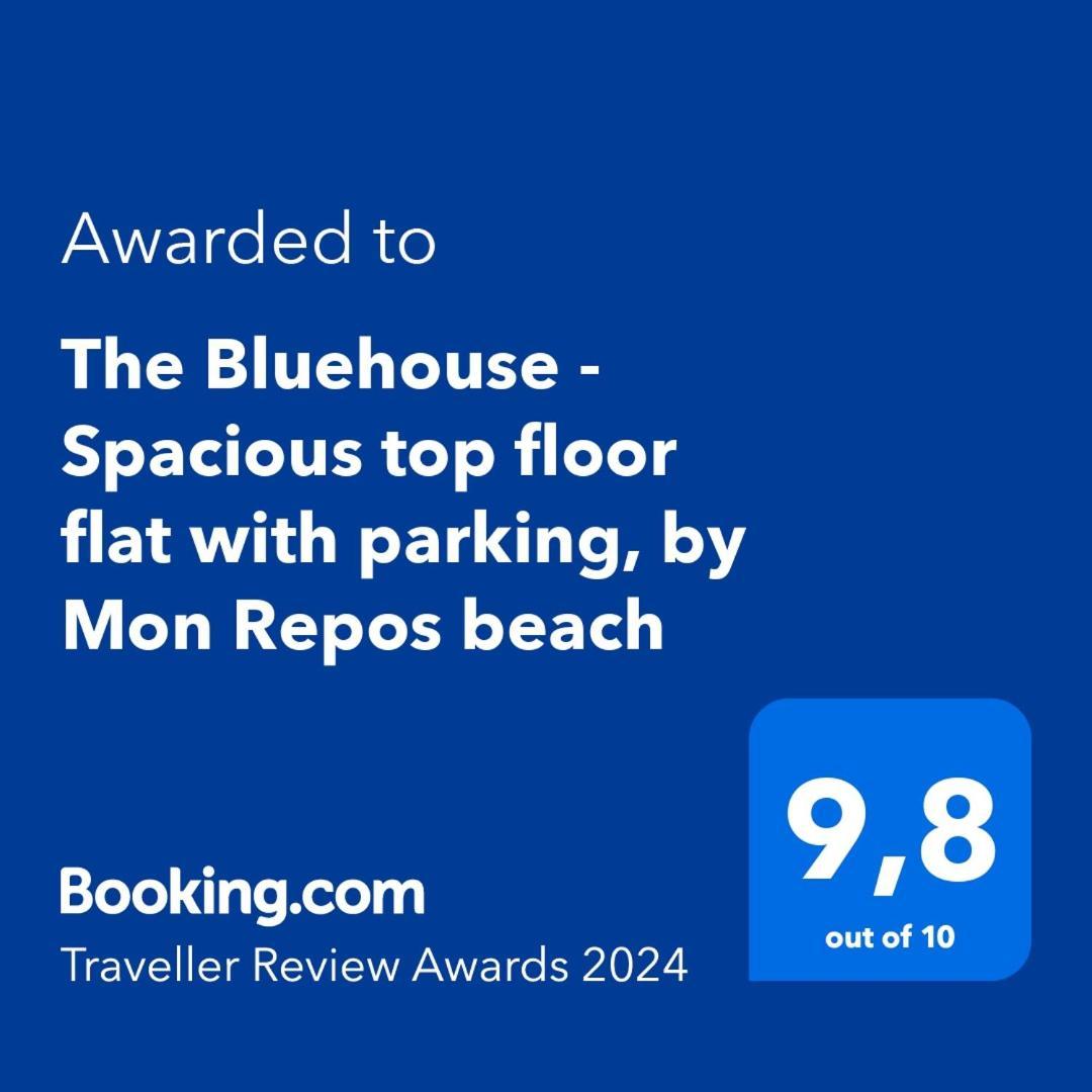 The Bluehouse - Spacious Top Floor Flat With Parking, By Mon Repos Beach Corfu  외부 사진